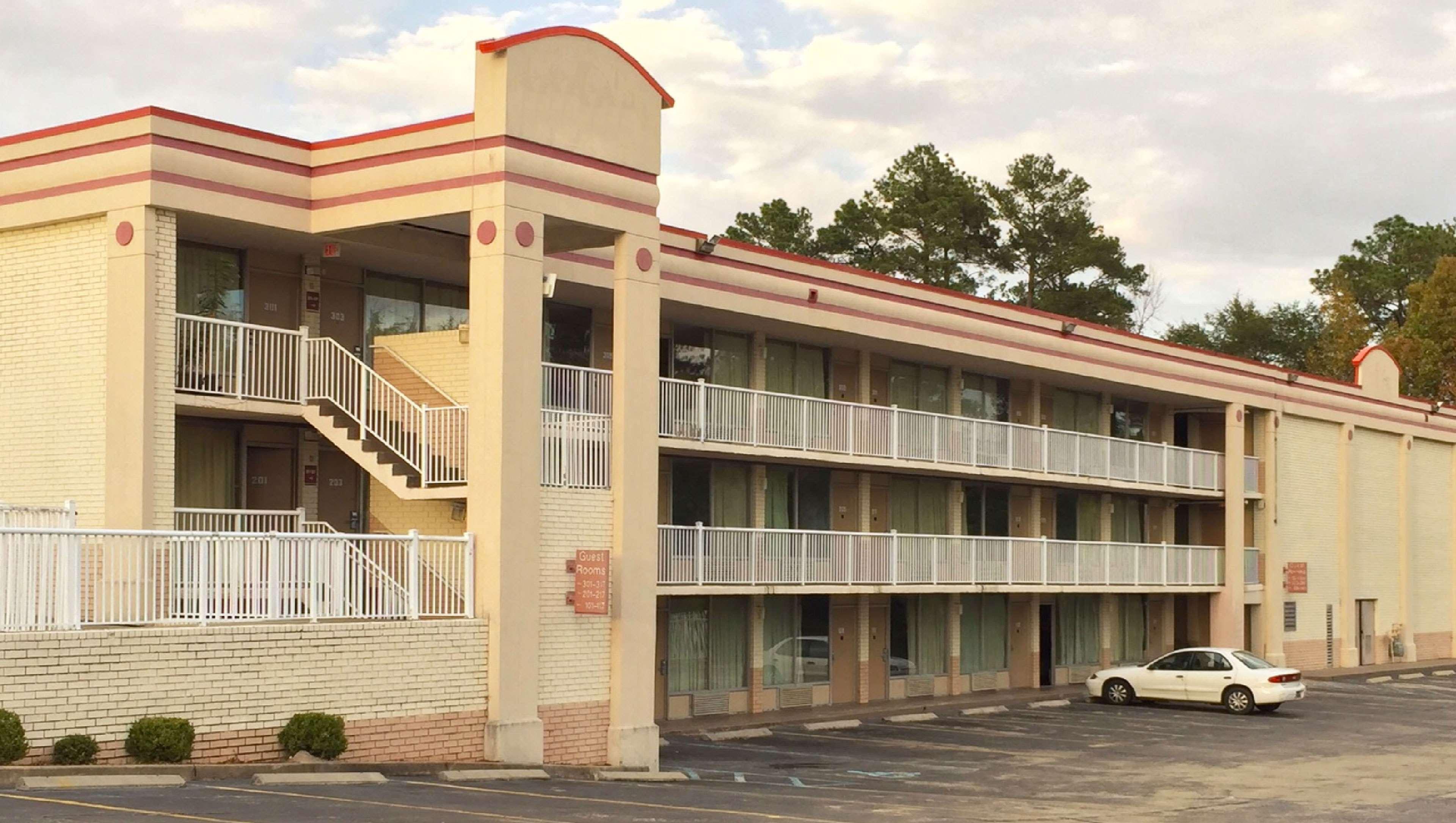 Magnuson Hotel Columbia Exterior foto